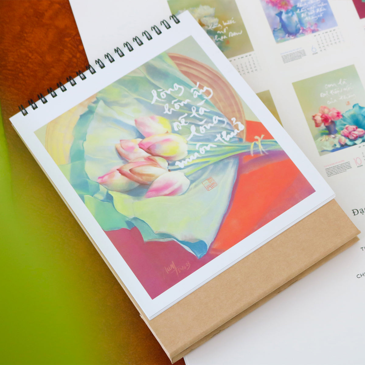 Lịch thư pháp Làng Mai 2026 - Lòng đất nở hoa trời