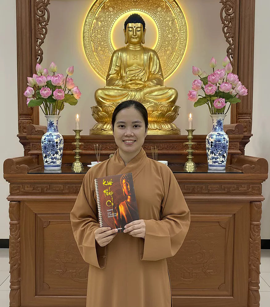 Bộ 3 cuốn sách ai cũng nên có khi tu tập tại gia: Kinh Sám Hối - Kinh Pháp Cú - Kinh A Di Đà